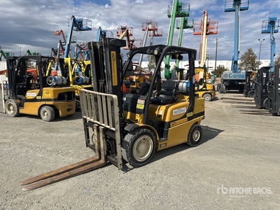 2016 Yale GLP060VX 6000 lb Pneumatic Tire Forklift
