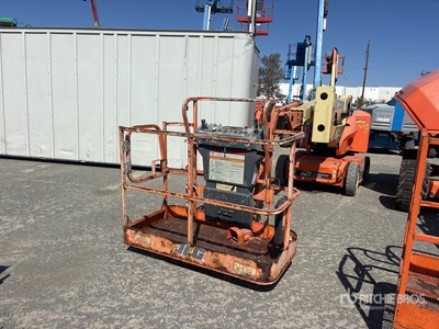 2017 JLG E400AJPN 2WD Electric ブームリフト