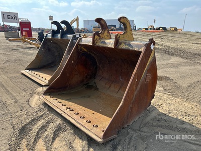 Cat 72 in Q/C Cleanup Excavator Bucket - Fits Cat 336F