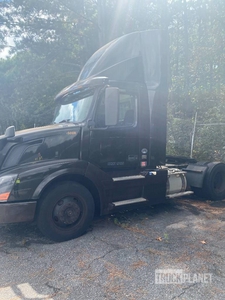2016 Volvo VNL S/A Day Cab Truck Tractor (Inoperable)