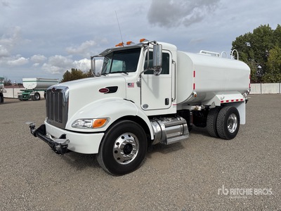 2011 Peterbilt 337 2500 gal 4x2 Water Truck