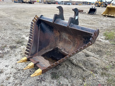 68 in Q/C V-Ditching Excavator Bucket - Fits 200 series