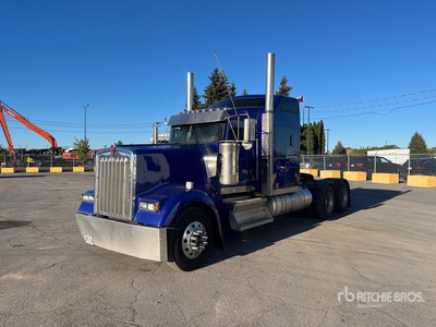 2022 Kenworth W900L 6x4 T/A Sleeper Truck Tractor