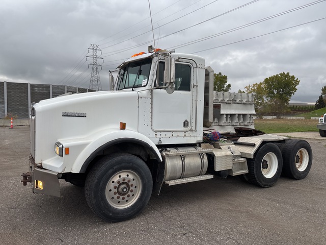 1993 Kenworth T800 6x4 T/A Day Cab Truck Tractor