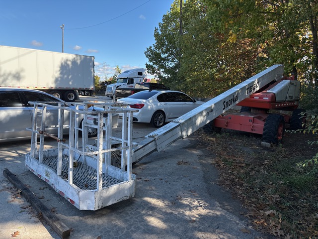 2000 Snorkel TB-A60RDZ 4WD Diesel Telescopic Boom Lift