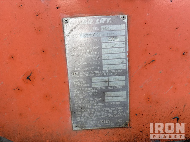 ELEVADOR TELESCóPICO 1999 JLG 4WD 660SJ