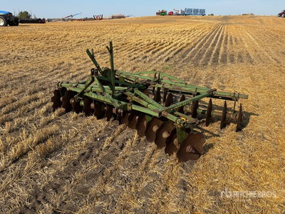 John Deere U 10 ft 3 Point Hitch Landschaftsscheibe