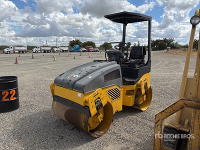 Bomag BW120AD-4 مدحلة ذات اسطوانتين