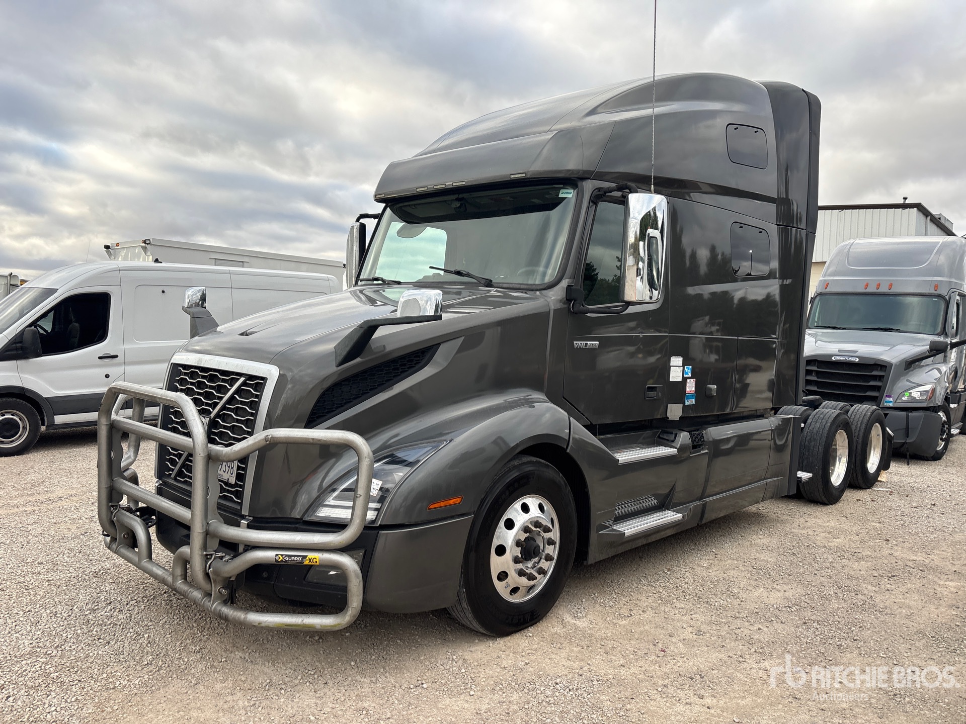 2023 Volvo VNL760 6x4 Tracteur routier couchette