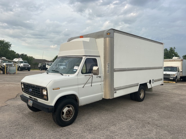 1991 Ford E350 4x2 Van Truck