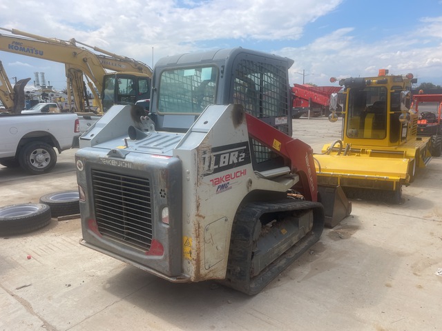 MINI CARGADOR SOBRE ORUGAS 2022 TAKEUCHI TL8R2