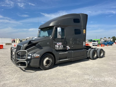 2023 Volvo VNL760 6x4 تراكتور شاحنة كابينة النوم (ثنائية المحور)