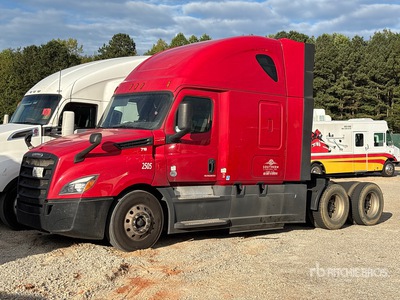 2019 Freightliner Cascadia 126 6x4 T/A Sleeper Truck Tractor