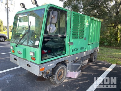 Tennant Sentinel Sweeper Truck (Inoperable)