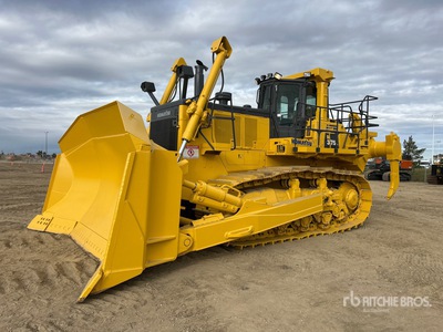 2015 Komatsu D375A-6 Planierraupe