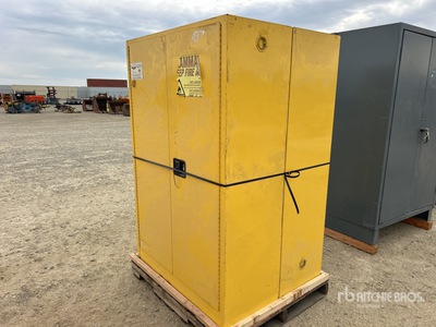 Quantity of (2) Safety Storage Cabinets أدوات يدوية متنوعة