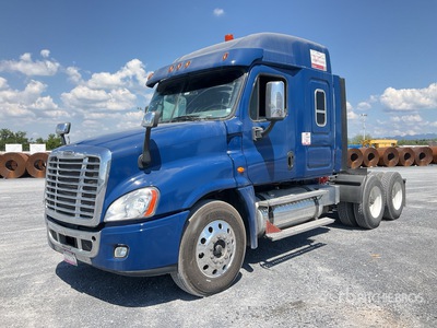 2015 Freightliner Cascadia 6x4 Tractocamion con Dormitorio / T/A Sleeper Truck Tractor