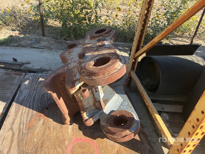 JRB Excavator Coupler - Fits Komatsu PC400