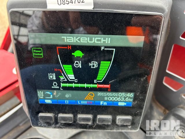 MINI CARGADOR SOBRE ORUGAS 2025 TAKEUCHI TL8R2