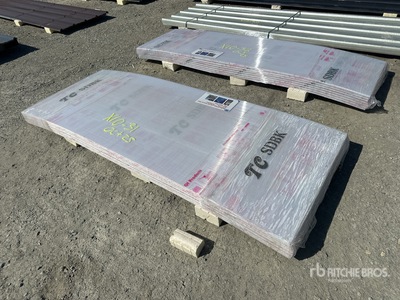 Quantity of (20) Clear Multi-Wall Polycarbonate Panels (Unused)