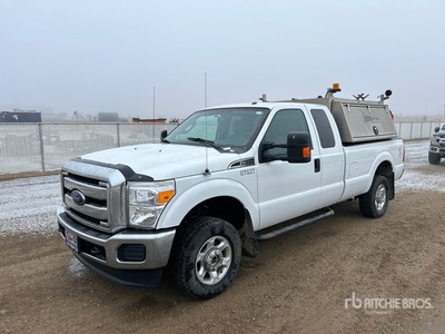 2015 Ford F-350 XLT 4x4 Extended Cab Welding Truck