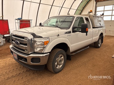 2015 Ford F-350 XLT 4x4 Extended Cab Welding Truck