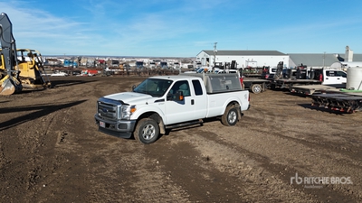 2015 Ford F-350 XLT 4x4 Extended Cab Welding Truck