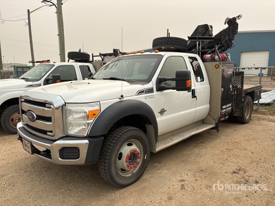 Hiab 077B-3 CLX 3350 kg Knuckle Boom on 2014 Ford F-550 XLT 4x4 Extended Cab Flatbed Truck with Crane
