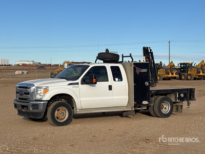 2014 Hiab 033T-4 2310 kg Knuckle Boom on 2015 Ford F-350 XLT 4x4 Extended Cab Crane Truck