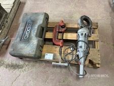 Rigid 700 Pipe Threader w/Die Set