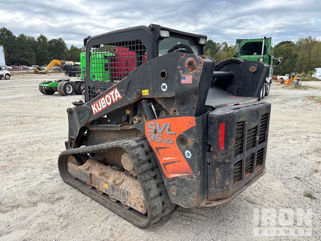 MINI CARGADOR SOBRE ORUGAS 2017 KUBOTA SVL752