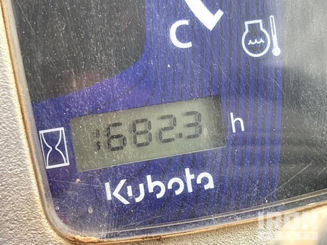 MINI CARGADOR SOBRE ORUGAS 2017 KUBOTA SVL752