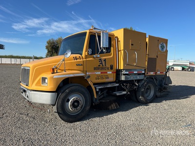 2002 Elgin on 2002 Freightliner FL70 Sweeper Truck