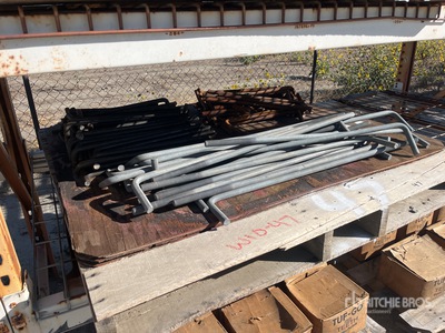 Quantity of 3/4 in. J-Bolt Concrete Anchors Varios, tienda, almacen, consumidor