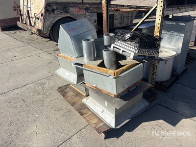 Quantity of Miscellaneous Sheet Metal Ducting Varios, tienda, almacen, consumidor