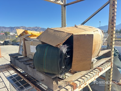 Quantity of (2) Boxes Of Empty Heavy Duty Poly Fiber Gravel Bags Varios, tienda, almacen, consumidor