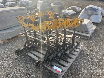 Quantity of (4) LJ HD2L-200 Roller Pijpstandaard