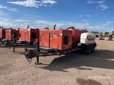 2021 Ditch Witch VT24 800 gal T/A Escavatore a Risucchio