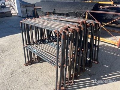 Quantity of (28) Reusable Guardrail Sections 産業関連 - その他