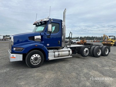 2022 Western Star 4900X 8x4 Tri/A Day Cab Truck Tractor
