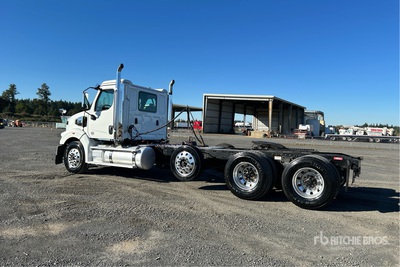 2022 Western Star 4900X 8x4 Tri/A Day Cab Truck Tractor