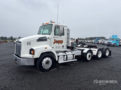 2015 Western Star 4700 8x4 Day Cab Prime Mover