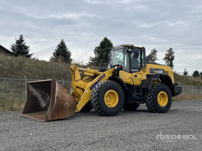 2022 Komatsu WA320-8 Wheel Loader