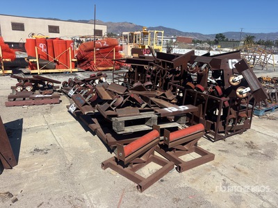 Quantity of (7) Pallets of Pipe Rollers And Frames Varios, tienda, almacen, consumidor