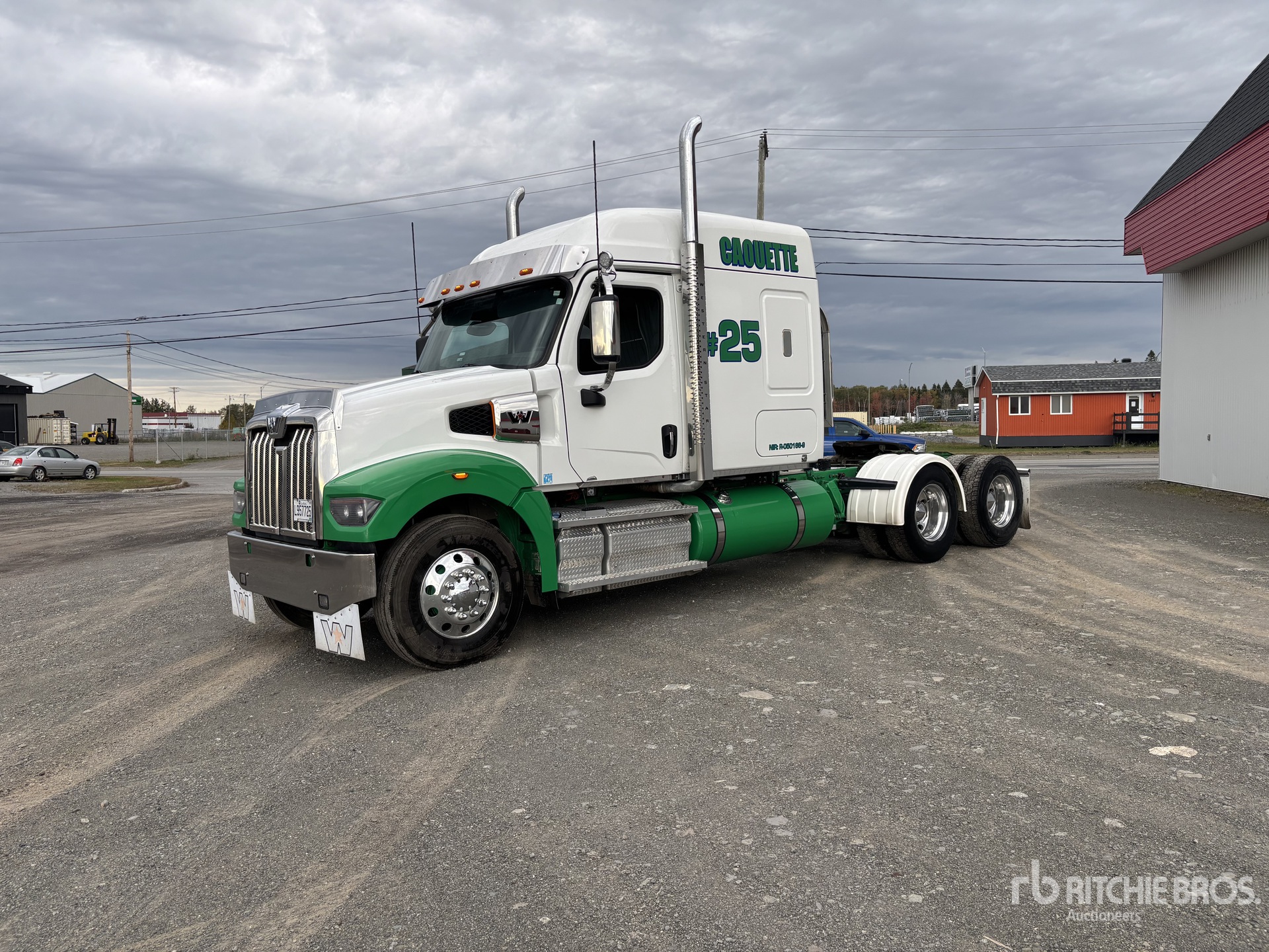 2023 Western Star 49X 6x4 Heavy Haul T/A Sleeper Truck Tractor
