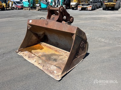 1785 mm Q/C Hydraulic Tilting Excavator Bucket