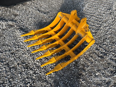 2025 GIYI 31 in Fit to cat 305 teeth Excavator Rake (Unused)