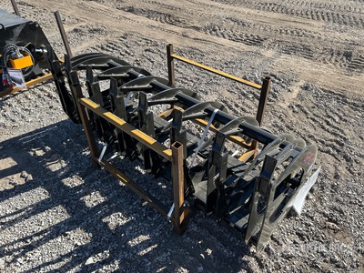 2025 GIYI GYCLG72C 72 in Log Grappin pour chariot élévateur (Unused)