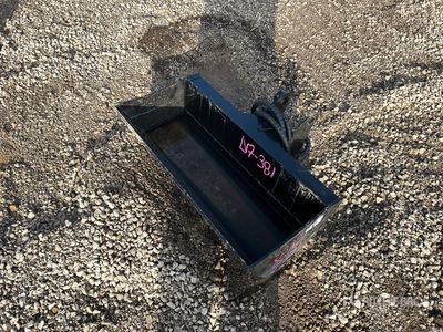 2025 GIYI GY-D3T 32 in CAT Tilting Godet d'excavatrice (Unused)