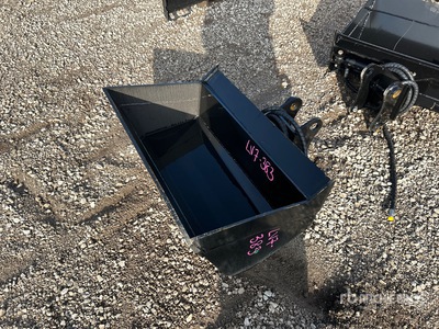 2025 GIYI GY-D5T 35.5 in CAT Tilting Godet d'excavatrice (Unused)